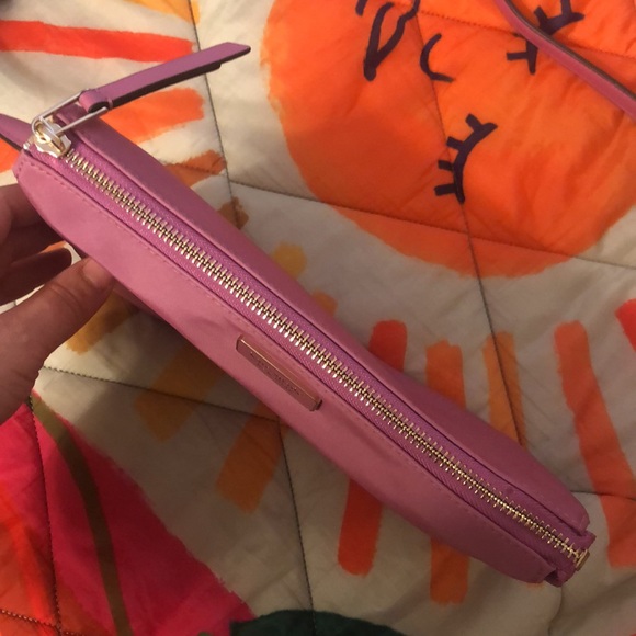 Kate Spade Gusset Crossbody - Needs Repair - Picture 3 of 14